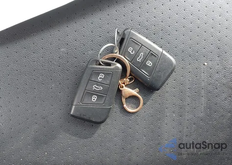 2019 Volkswagen Atlas 2.0T Se from USA, damaged, VIN 1V2DP2CA0KC586602